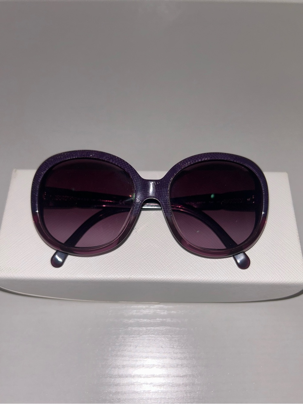Vintage CHANEL Purple Frame Oversize Sunglasses, OS Made in Italy 5176-A